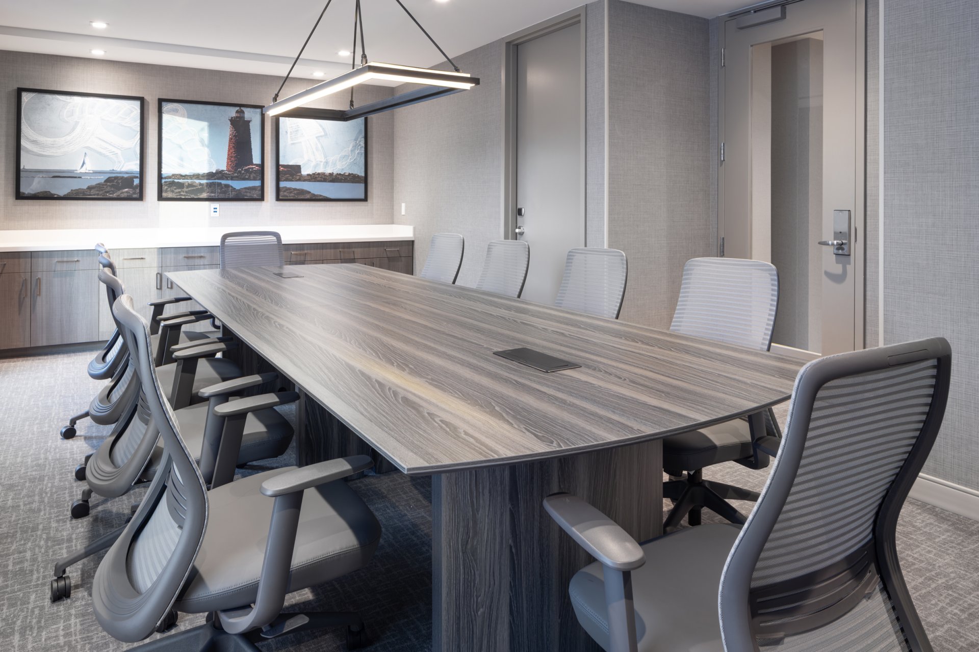 Home2 Kittery Outdoor Meeting Room